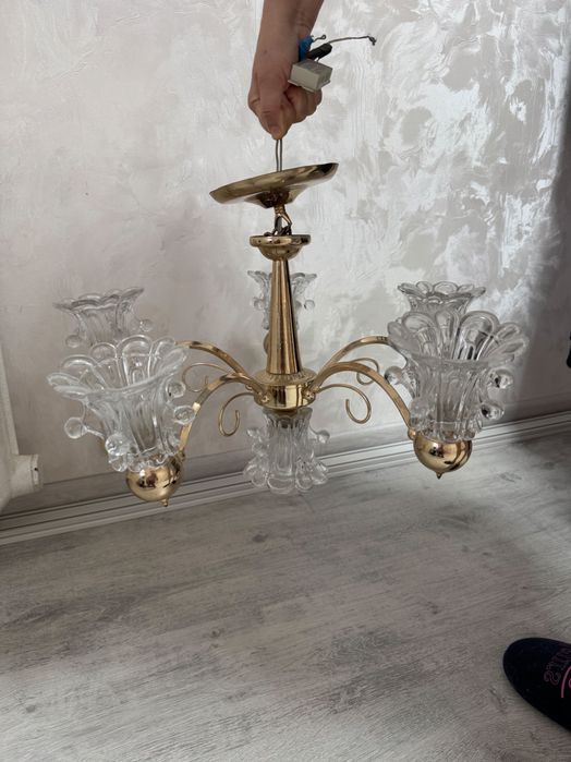 Продам винтажную люстру