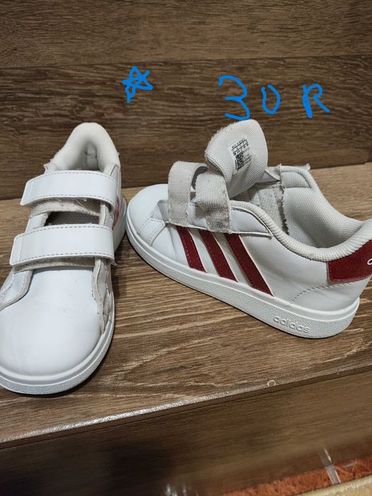 Adidași fetiță 4- 6 ani