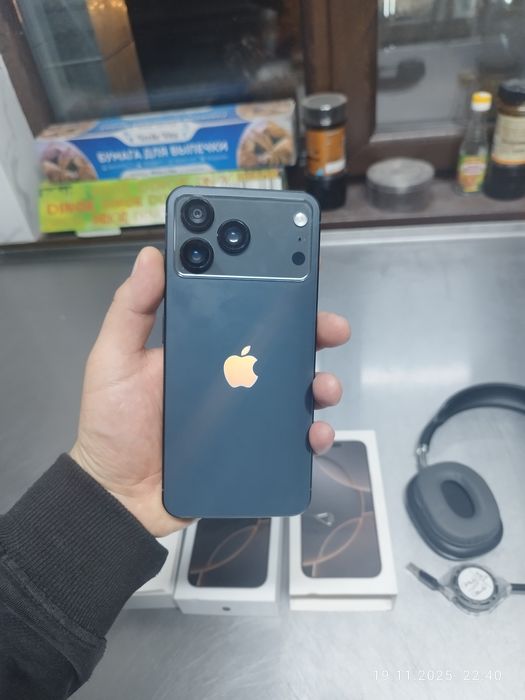 Айфон 17 про Макс ( китайский) в хорошем состоянии почти новый