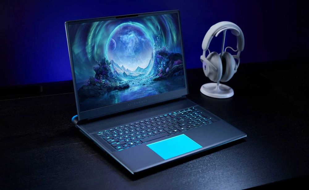 Alienware 16 Area-51 240Hz, Ultra 9, 32GB DDR5, 1TB SSD, RTX 5070