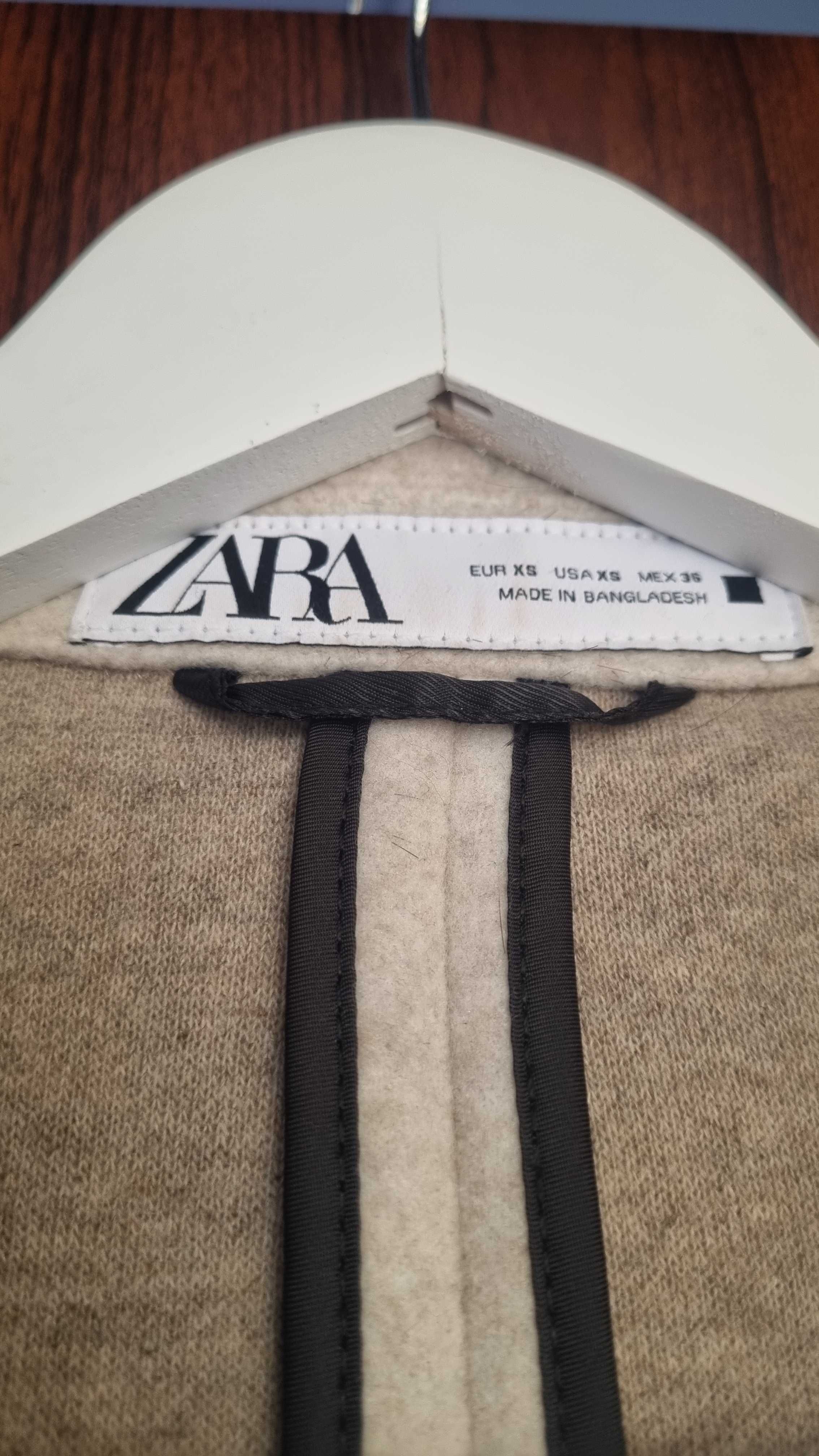 Палто Zara xs перфектно като ново