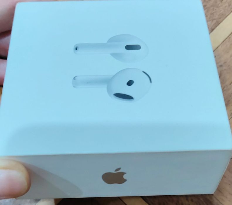Наушники оригинал Apple AirPods 4 белый