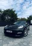 Porsche Panamera Black