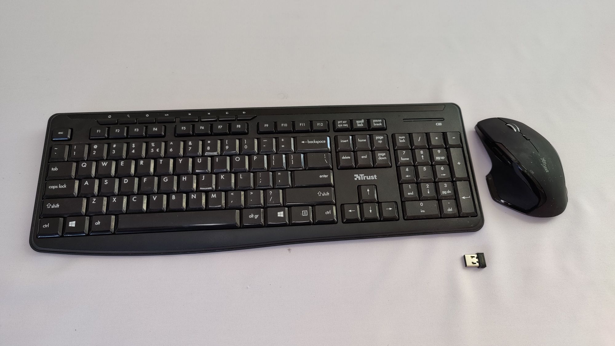Kit tastatura + mouse wireless Trust Evo Silent negru