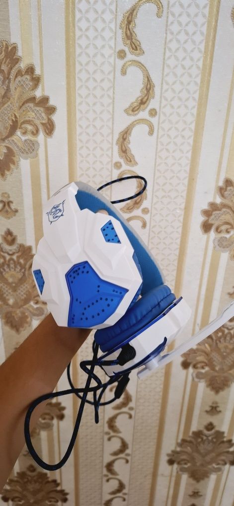 Продам игровые наушники