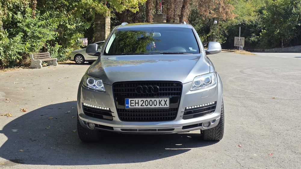 AUDI Q8 quattro S-LINE 3.0