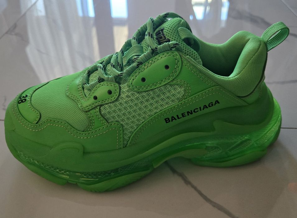 Balenciaga Triple S 38 оригинални!