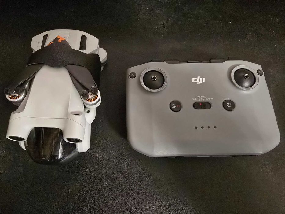Дрон DJI Mini 3 Pro