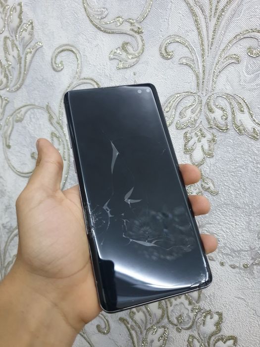 Samsung S10 plus 128gb ZAPCHASTGA!!!