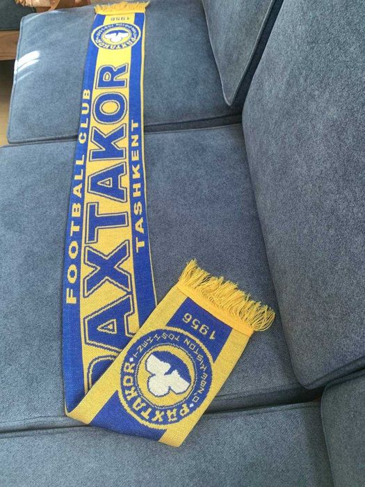 Шарф коллекционный клуб пахтакор 1956 год нов.