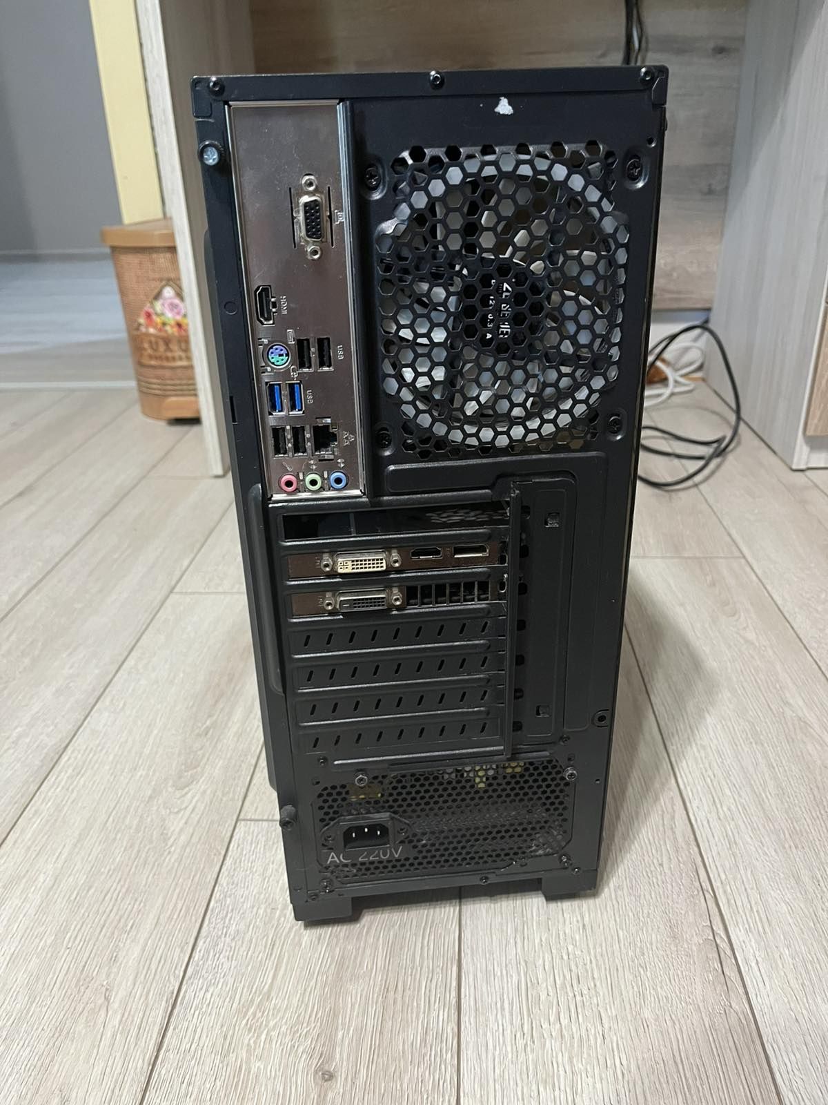 ASROCK Настолен Компютър Intel I5-10400F 16 GB Ram