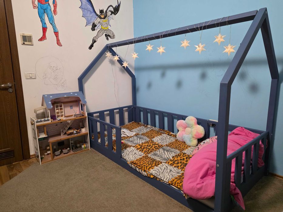 Pat copii tip căsuță, 90/200, împreună cu saltea, aproape nou