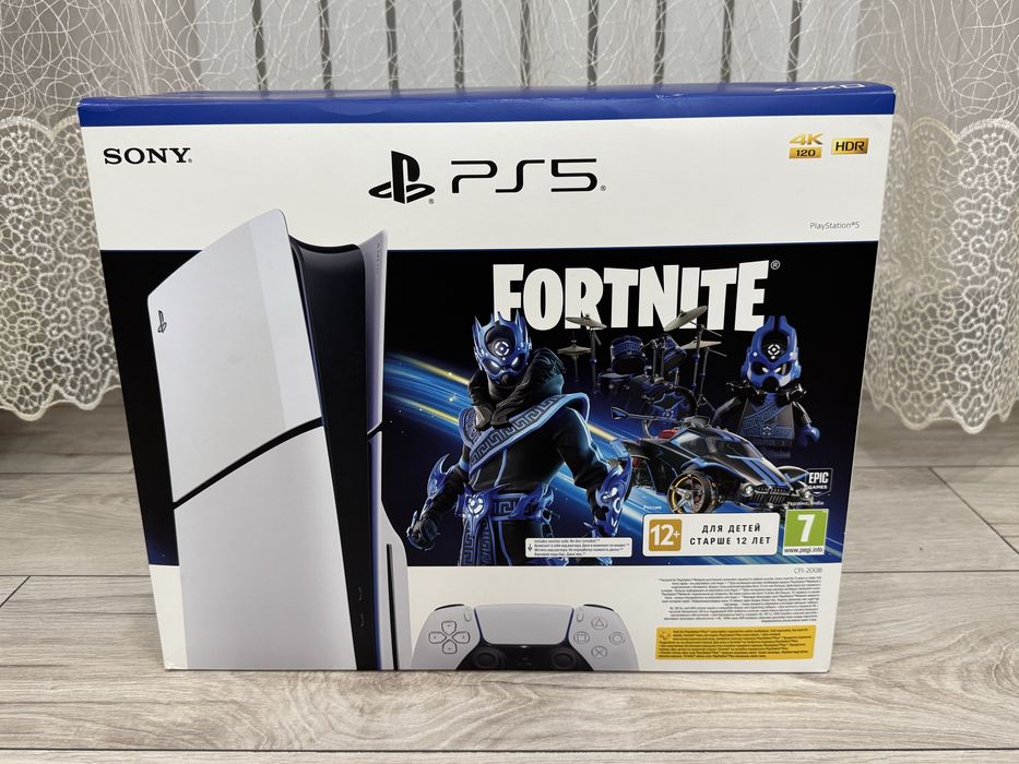 PlayStation 5 Slim 1TB + 2 геймпада | Почти новый, Идеальное состояние