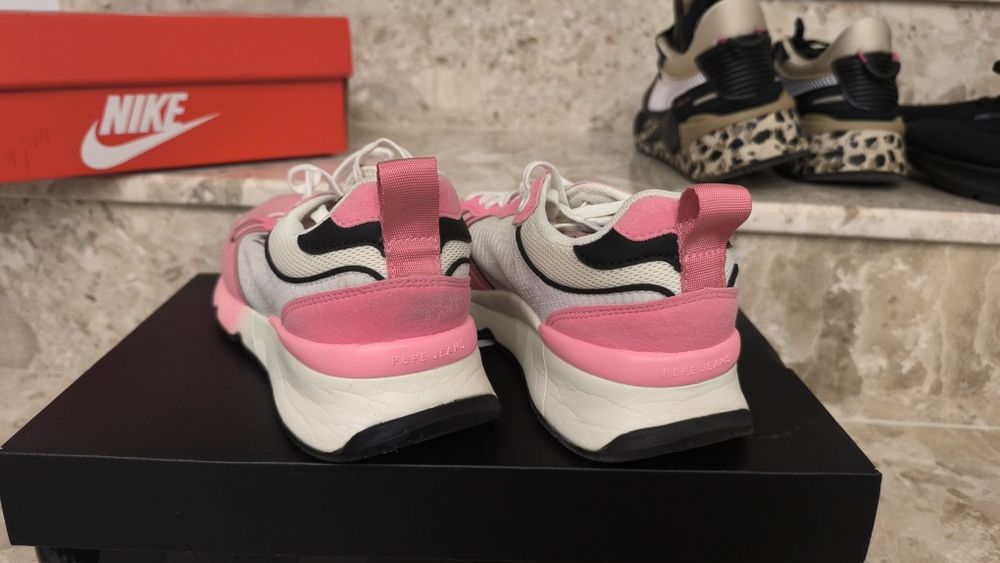 Pepe Jeans Brit Pro Neon W
Сникърси Brit Pro Neon W PLS31460 Розов