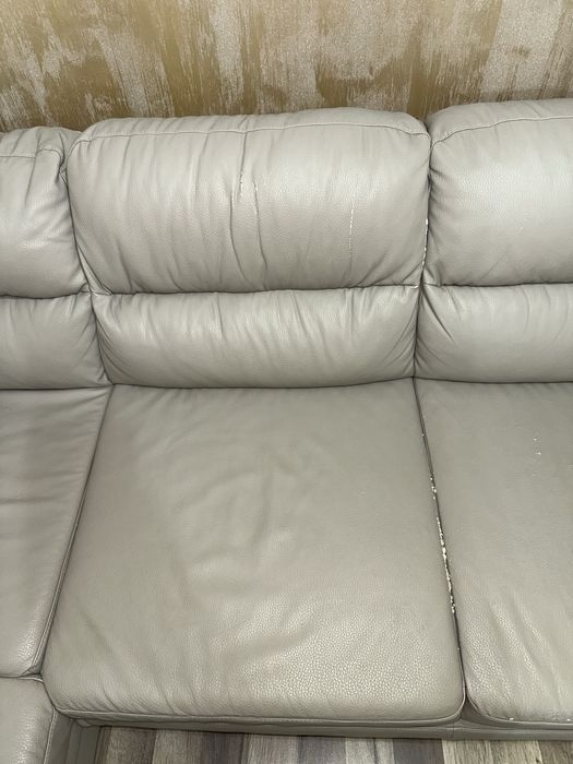 Coltar bej mână dreapta cu mici defecte estetice