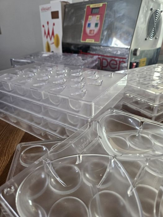 Masina temperat ciocolata plus forme policarbonat