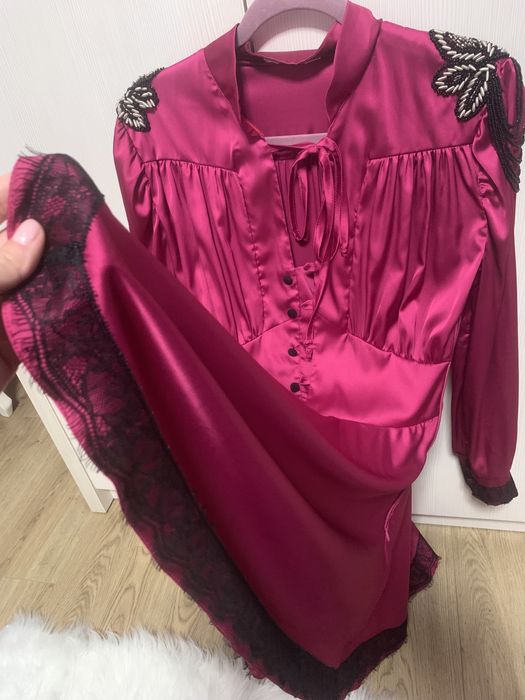 Rochie S, impecabila