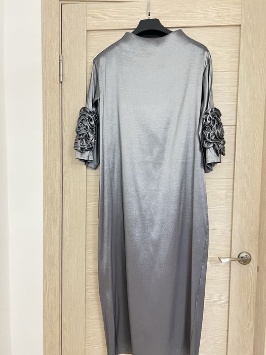 Платье, Турция, бренд Piena. Покупала за 77000, продам за 45000 тенге.