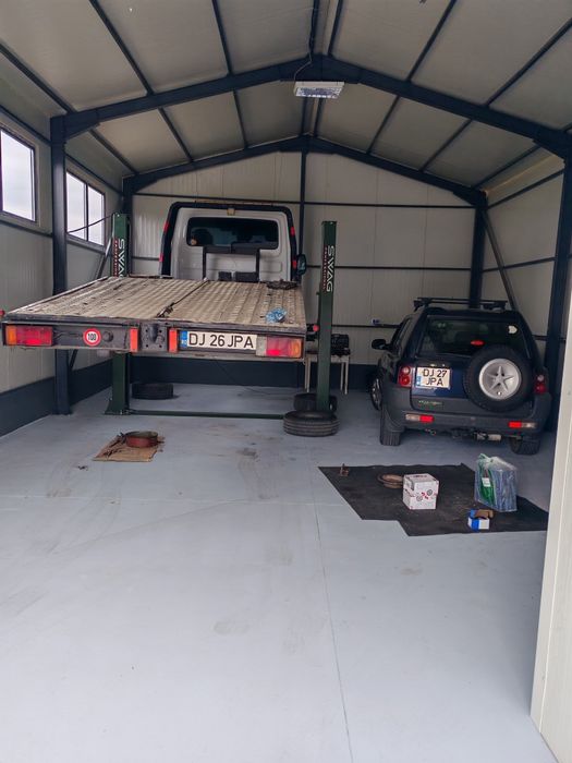 Inchiriere hala service auto complet echipat/inchiriez elevator ora/zi