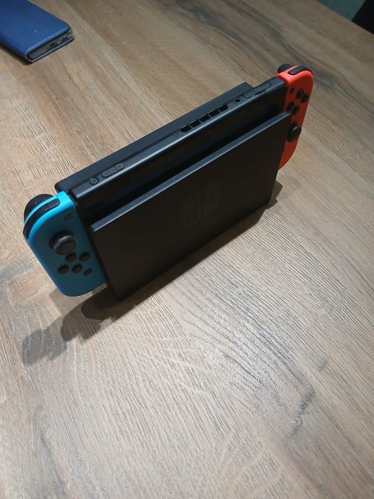 Nintendo switch, със порт, без видими забележки
