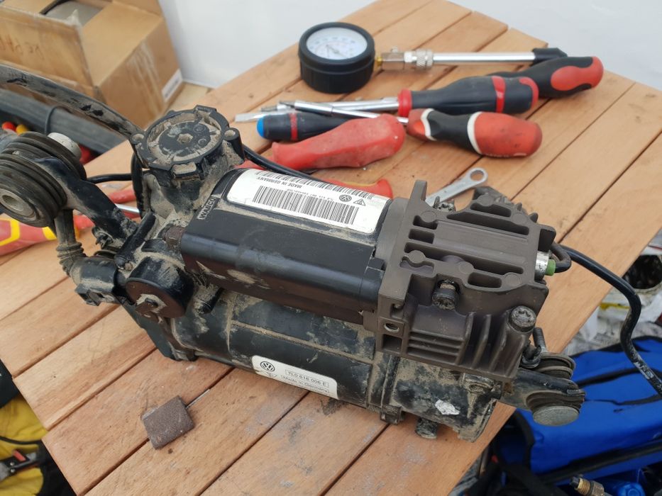 Reparatie reparare reconditionare compresor suspensie perne aer Wabco