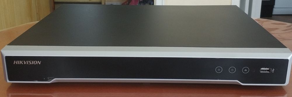 NVR Hikvision DS-7608NI-K2/8P