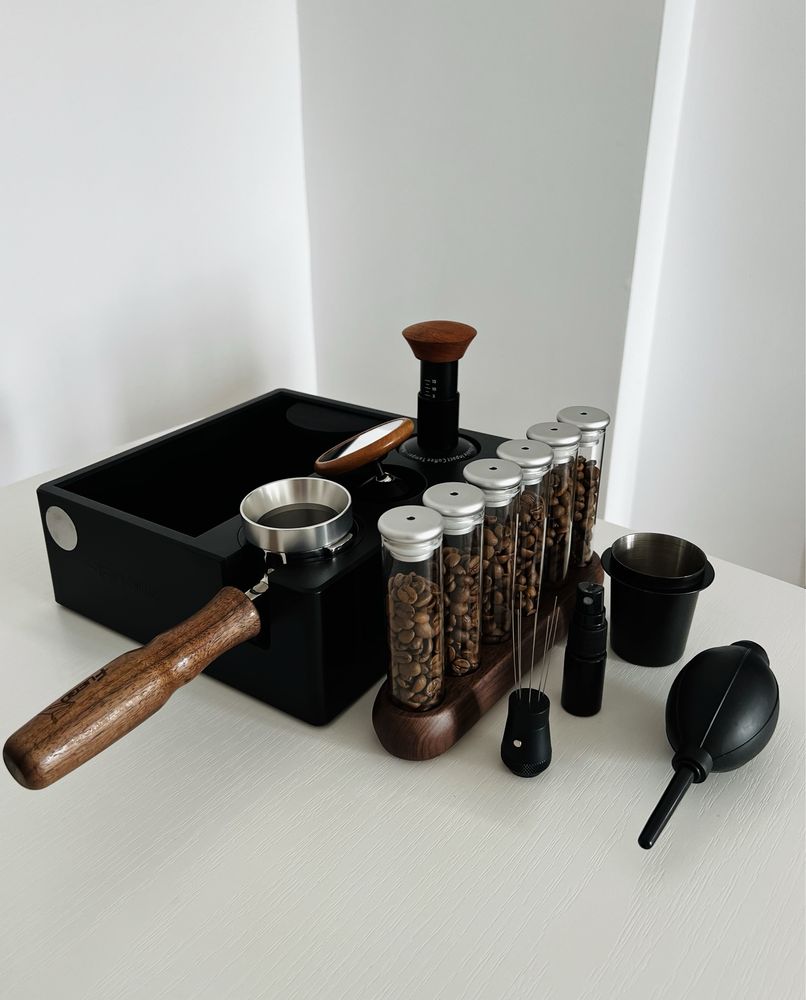 Accesorii barista (cantar, portafiltru, tamper, knock-box, WDT tool)