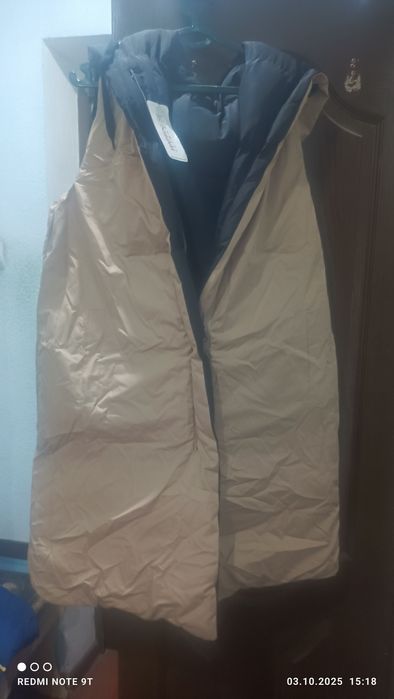 Женские куртка, жилетка, тренч.