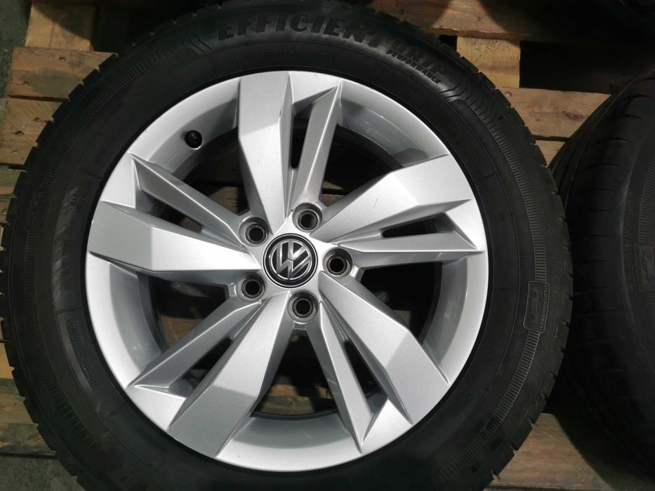 Jante Originale Vw Polo R 15 cu anvelope de vara