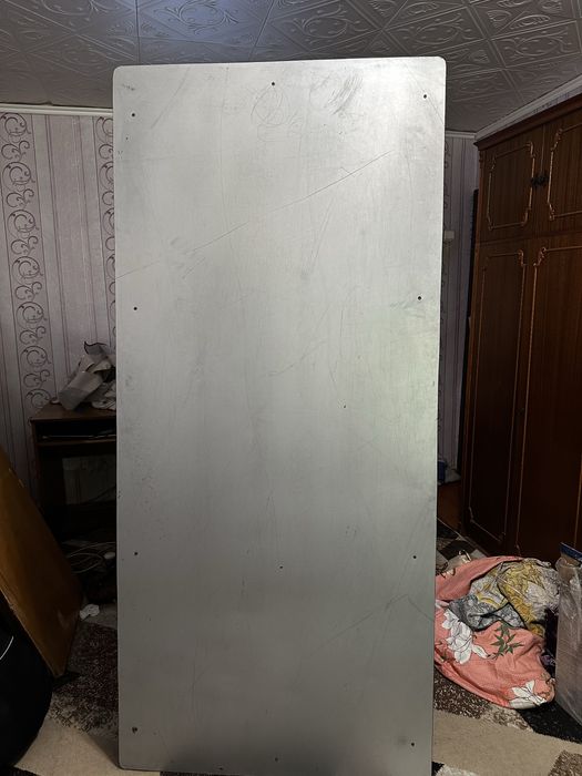 Стол состояние хорошее