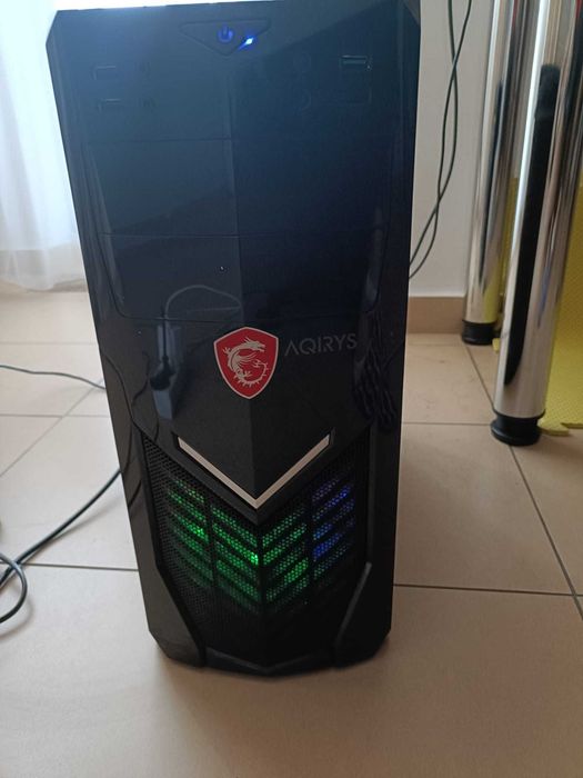 Sistem desktop Gaming AMD Ryzen 5, 2400G, 16GB RAM