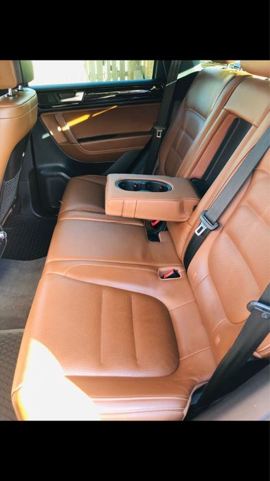 Volkswagen Touareg , Model x, Panoramic, Camere 360/“, Piele 245 cp