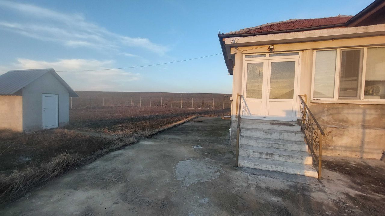 Продава се Къща в с. Долни Цибър, Област Монтана - 120 кв.м за 468 €/кв.м - Снимка #2