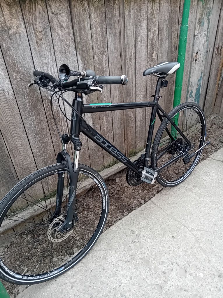 Bicicleta hidraulică bărbătească pe 28 cadru aluminiu full Shimano