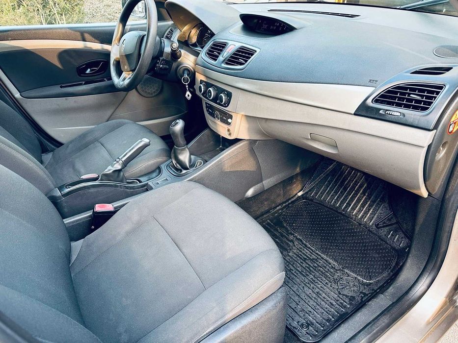 Renault Fluence 2011 ~ 1.5Diesel Euro 5 ~ AC Geamuri+Oglinzi Electrice