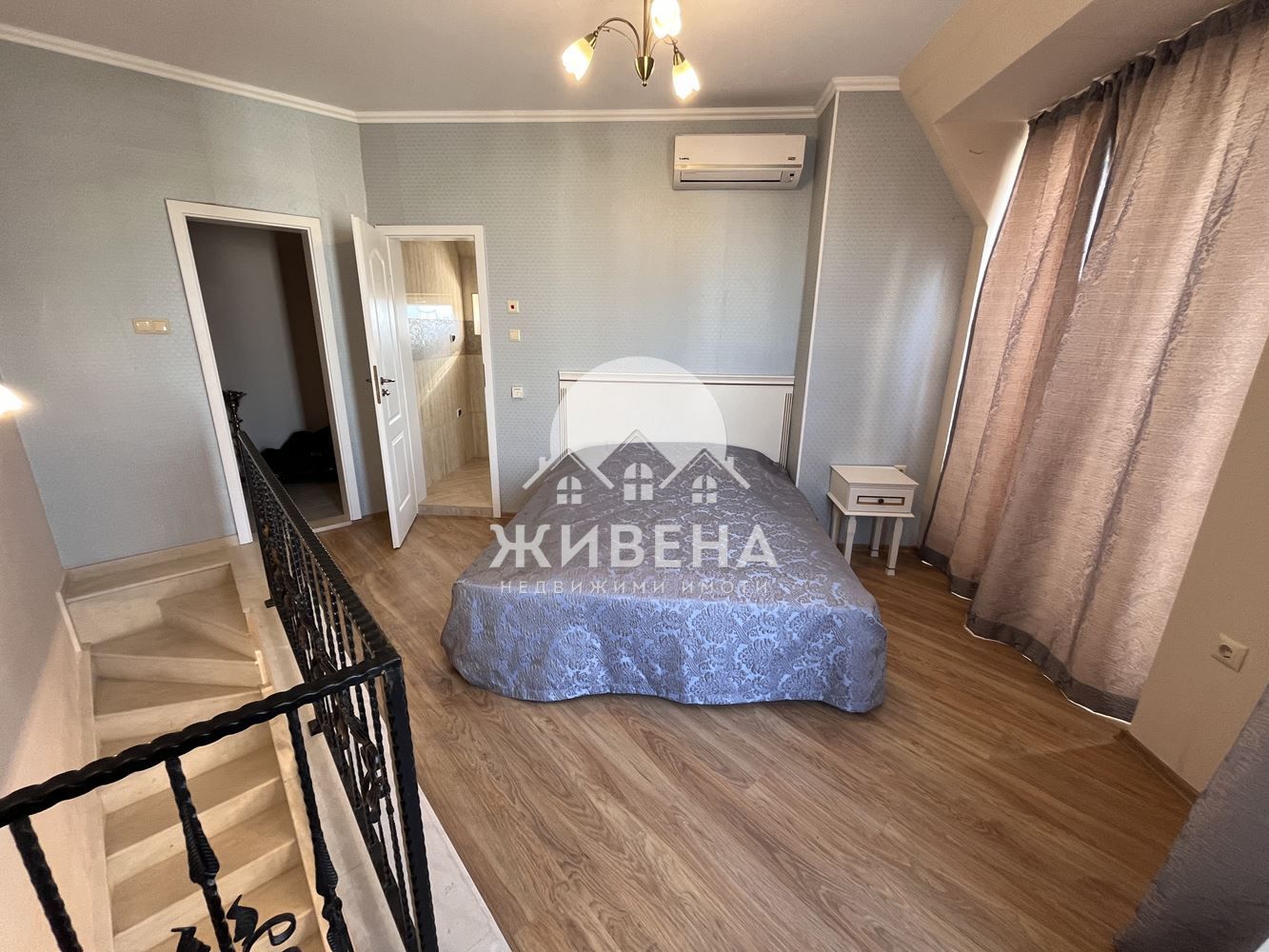 Продава 4-стаен мезонет, к.к. Слънчев бряг, 135 кв.м