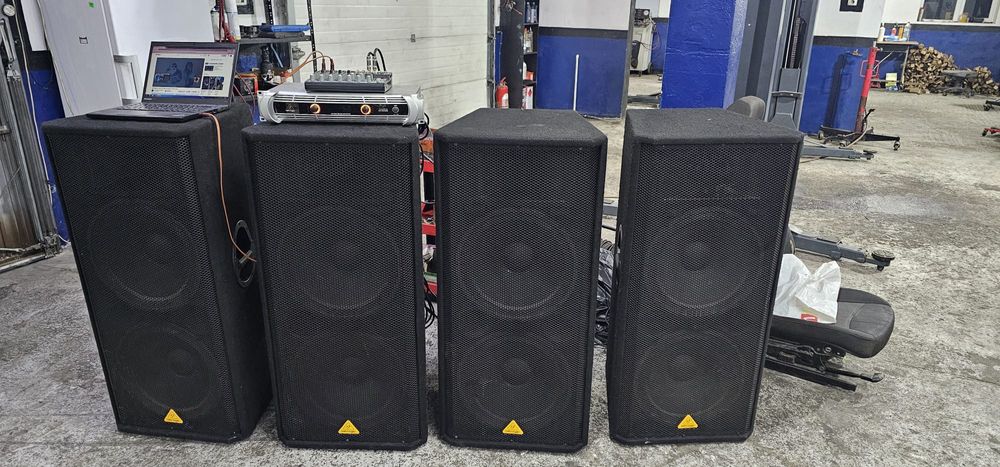 Vând sistem complet Behringer – boxe + mixer + amplificator