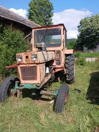Tractor u650 la 20 km de Craiova