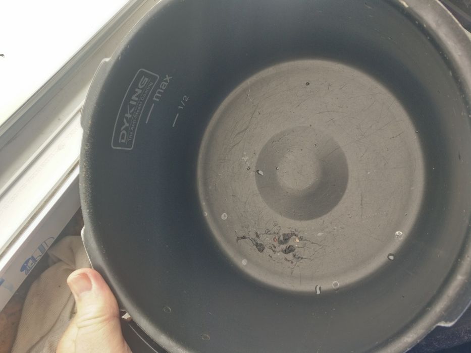 Vând multicookar și friteuza