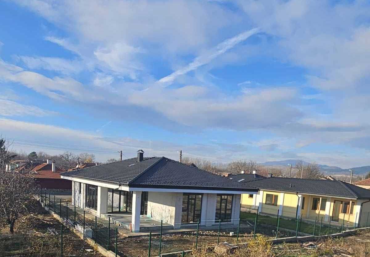 Продава се Къща в с. Столник, Област София-област - 205 кв.м за 1400 €/кв.м - Снимка #17
