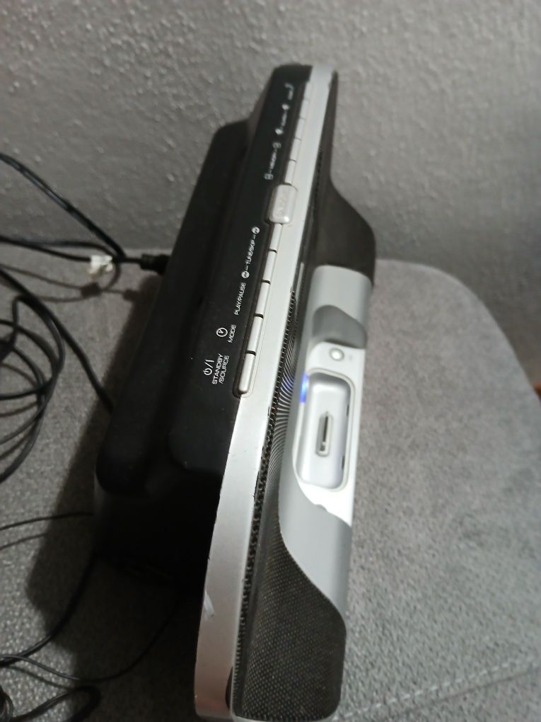 Boxa cu radio si ipod