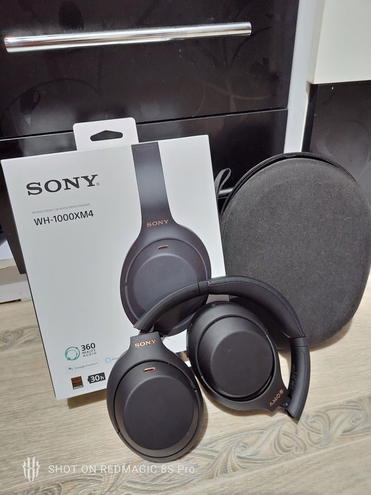 Наушники Sony WH-1000XM4