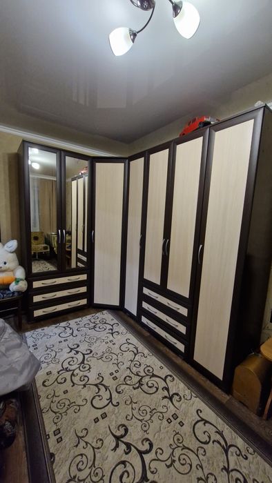 Большой, вместительный шкаф