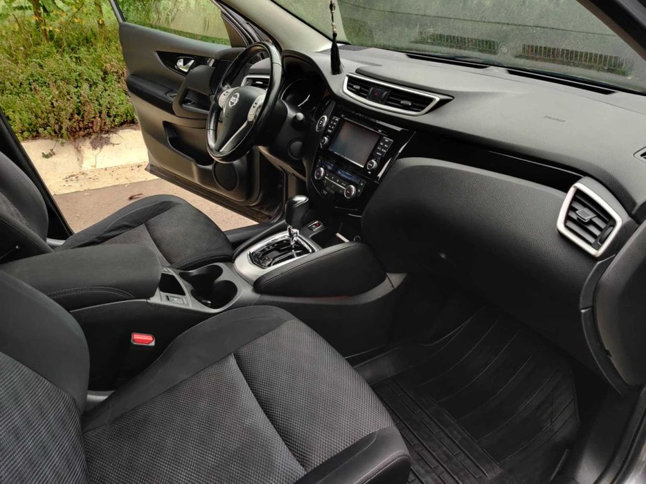 Nissan Qashqai 1.6 Diesel - Automat