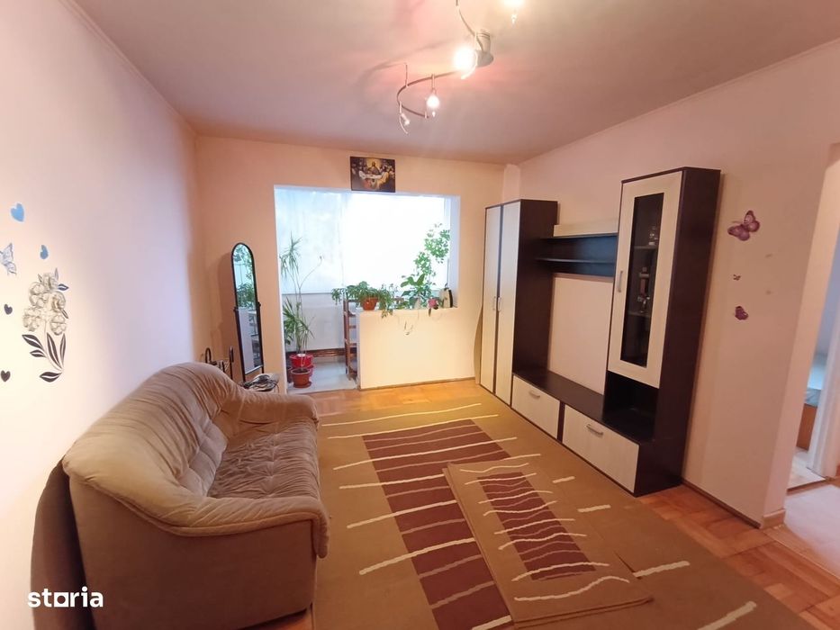 Apartament 2 camere cu centrala, Zona Romanilor.