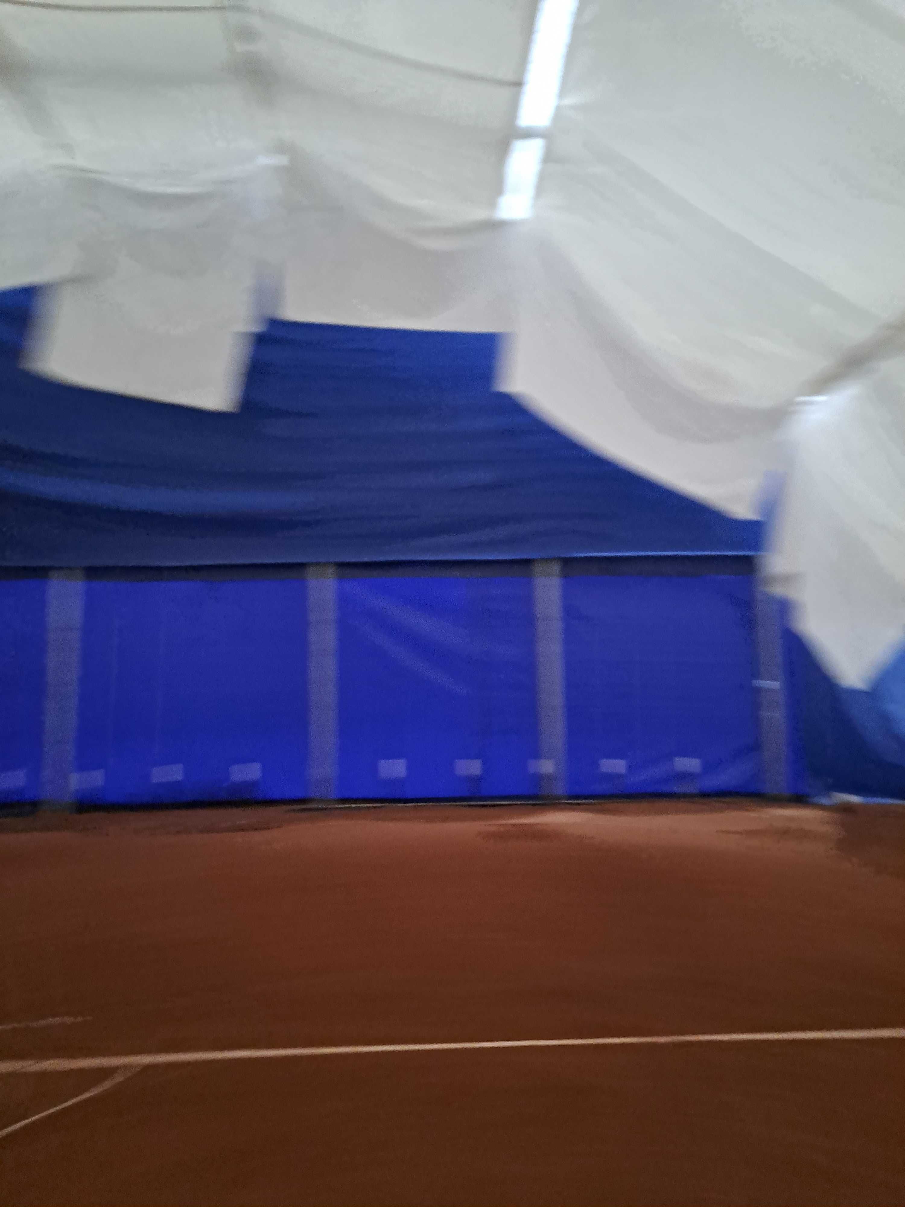Corturi de mari dimensiuni cu prelata pvc