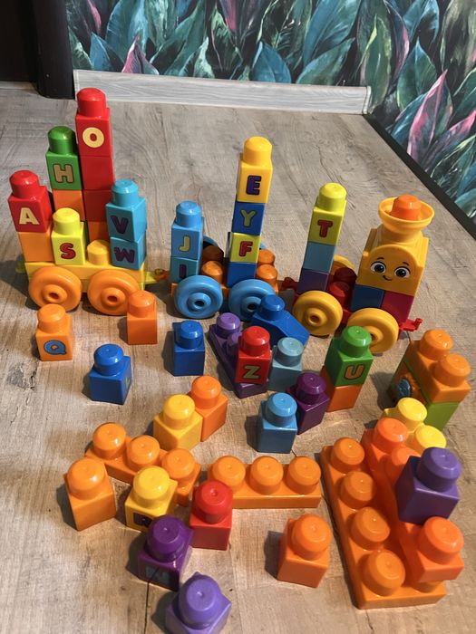 Cuburi Mega Blocks 2 seturi