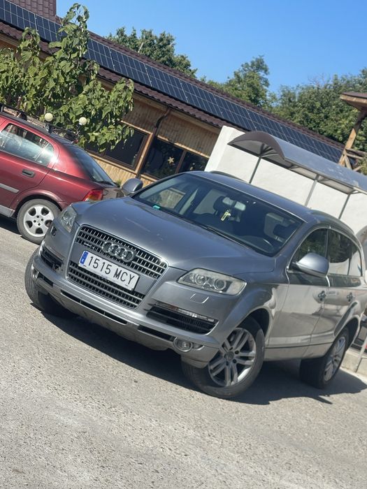 Vand audi Q7 3.0 automat pret negociabil