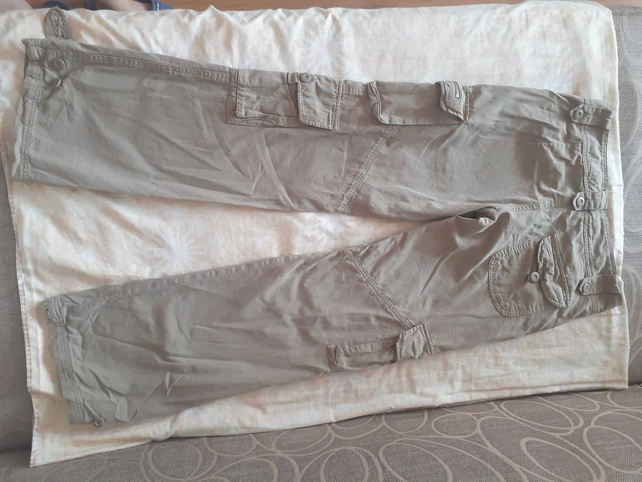 Панталон с няколко джобове