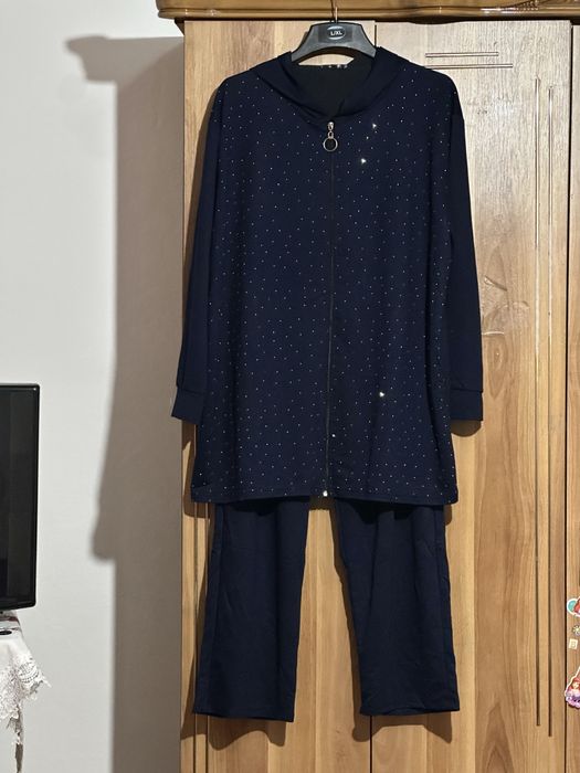 Compleu marimea xxxl